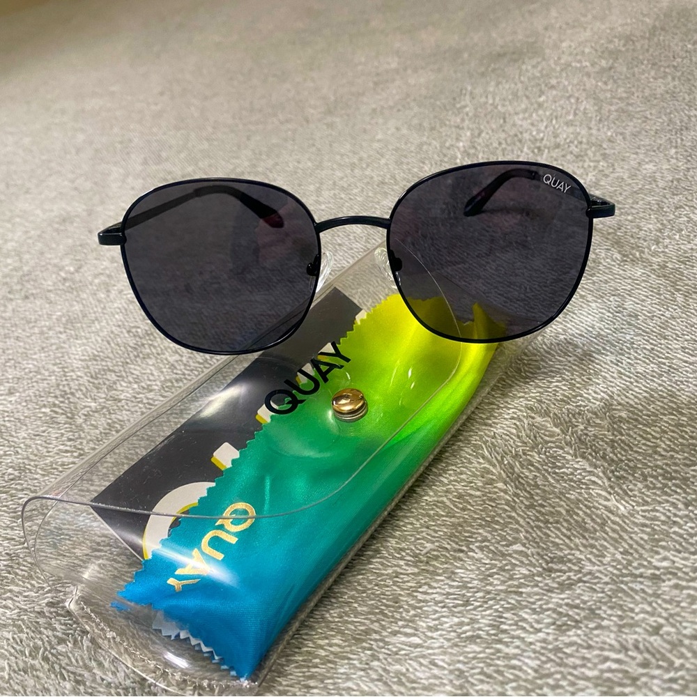 Quay jezabell polarized sunglasses